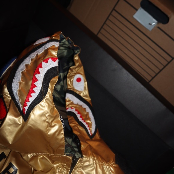 Bape hoodie - Picture 7 of 8